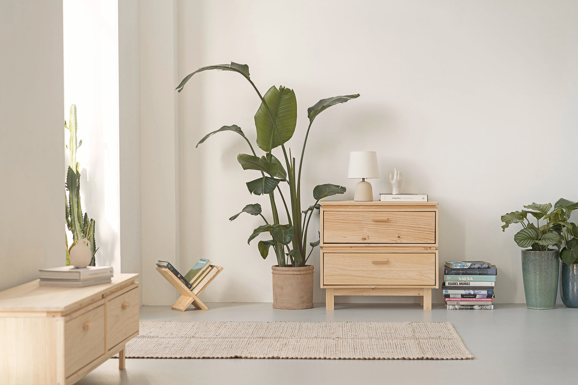 Imagen de ambiente 1 para:Cajonera mesilla peque&ntilde;a de madera natural